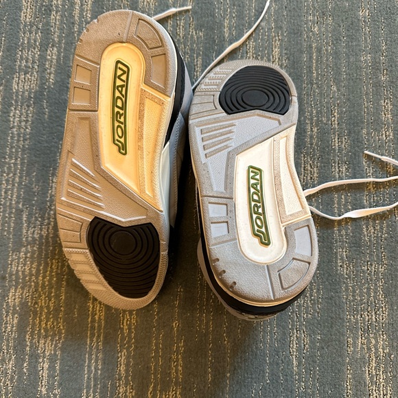 Jordan 3 Retro color Chlorophyll size 9 - Picture 9 of 13